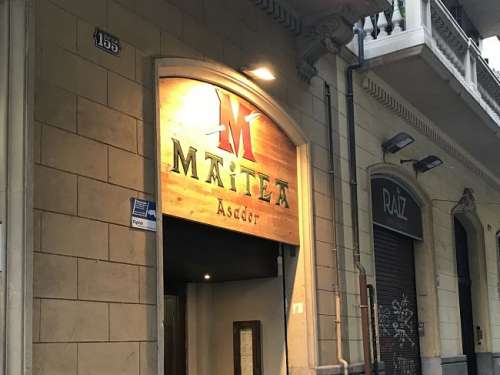 Maitea Taverna-entrada